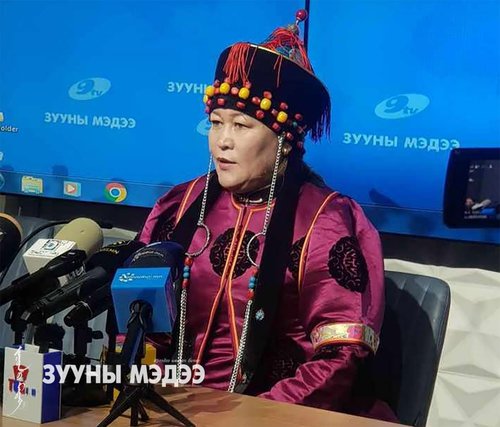 Ц.Отгонсүрэн: Дууг шинэчиллээ гээд цаад утга агуулгыг алдагдуулах ёсгүй